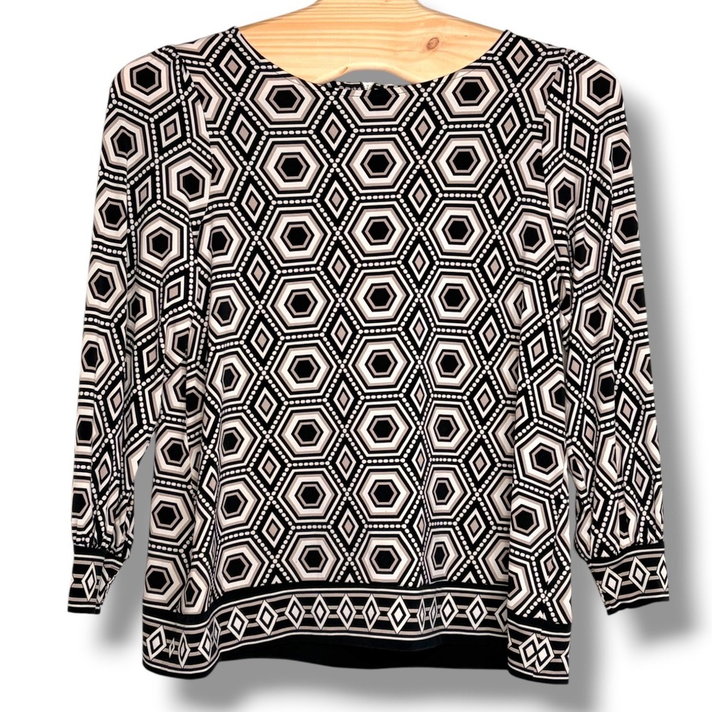 Alfani Geometric Blouse 2X Black‎ White Hexagon Print 3/4 Sleeve Back Zip Top